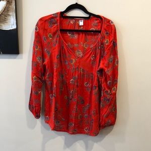 Beautiful flowy red boho vibe top.
